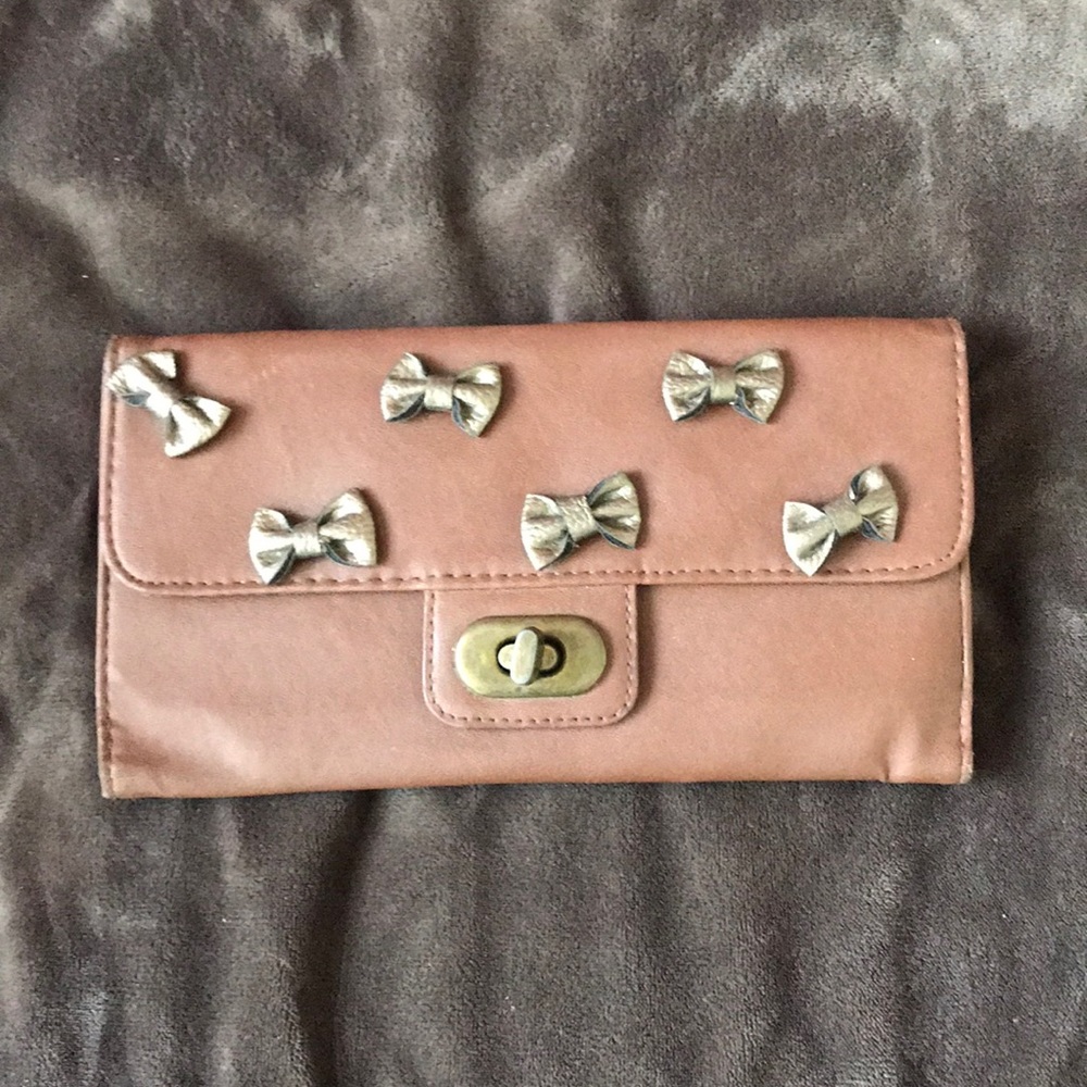 BROWN WALLET